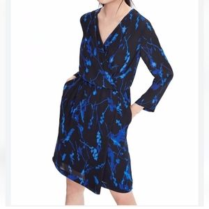 Banana Republic. Women's Watercolor Faux Wrap Dress. Size 2. Polyester.